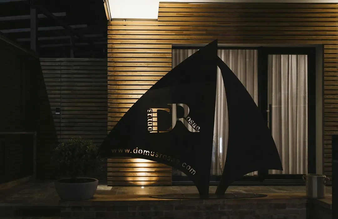 Domus Rosae-1